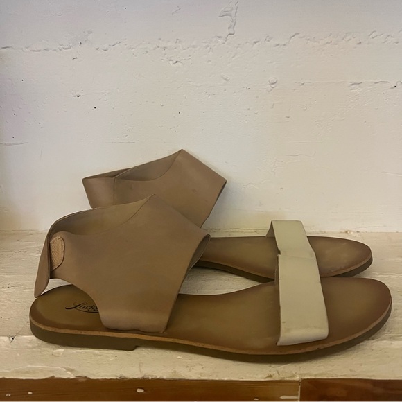 Lucky Brand 8.5 Boopp Sandals Flat Open Toe Leather Shoes Nomad Beige Nude - Picture 4 of 5